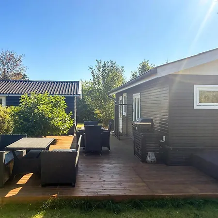 3 Bedroom Stunning In *